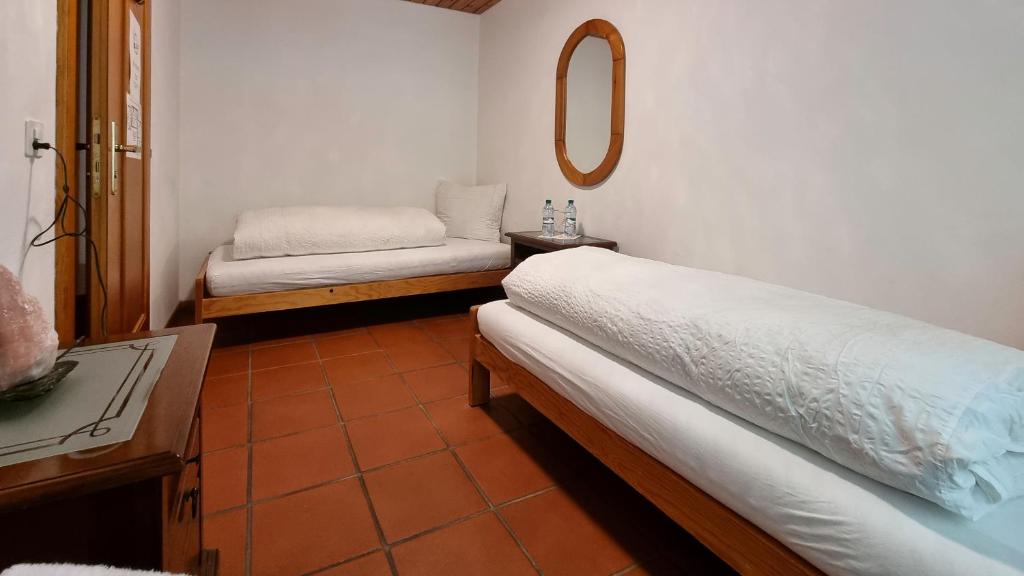 10 / 11 Vierbettzimmer